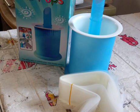 Homemade Popsicle Maker Manual Ice Cream Machine With Approx 20 Pcs Packing Bag Popsicle Mold Convenient Maker Manual Ice Cream Machine For Kids Adults DIY, Reusable