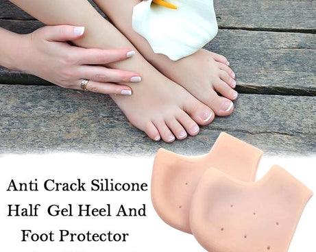 Flexible gel heel socks to soften cracked feet