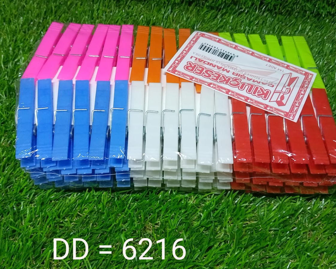 Multi-use plastic clips for laundry and more