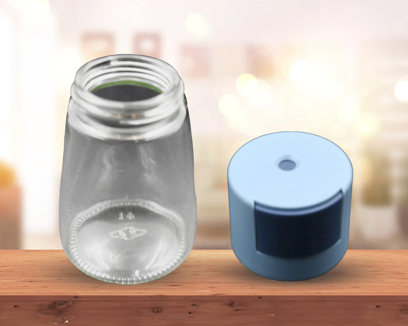 Glass Salt Bottle, Salt Dispenser, Glass Salt Shaker Pack of 1, Seasoning Shaker, Precise Quantitative 0.5g for Home Cooking Picnic Camping Ration Salt Shakers