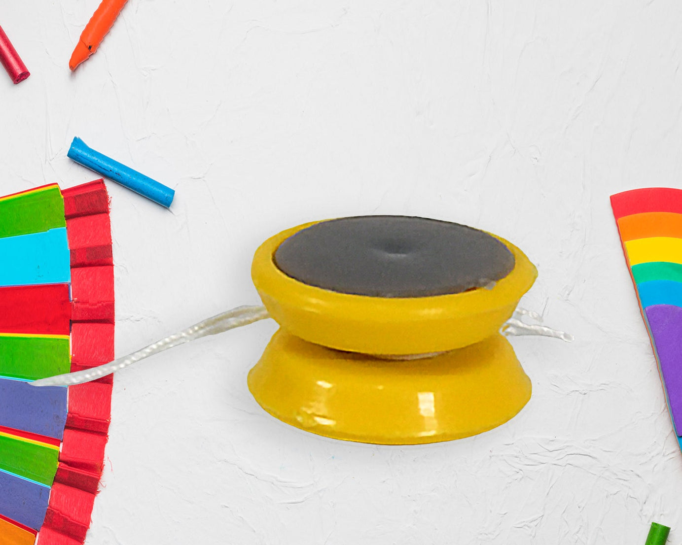 Small yoyo toy with string, rotating yoyo toy, brain exerciser for kids (30 Pcs Set)