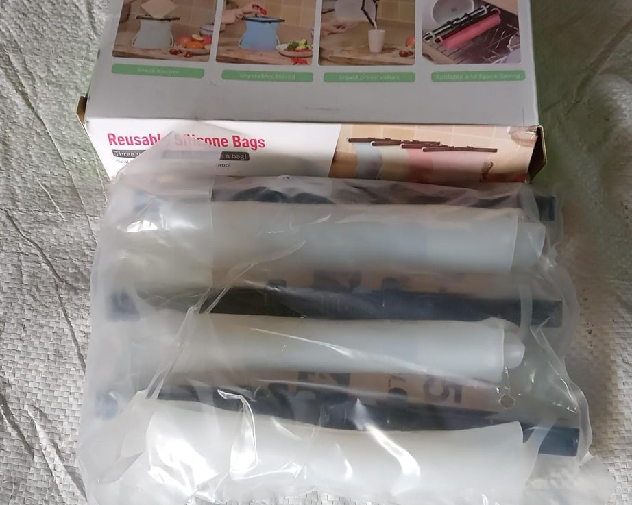Eco-Friendly Food Storage: Reusable Silicone Bags (3-Pack) - Leakproof & Safe