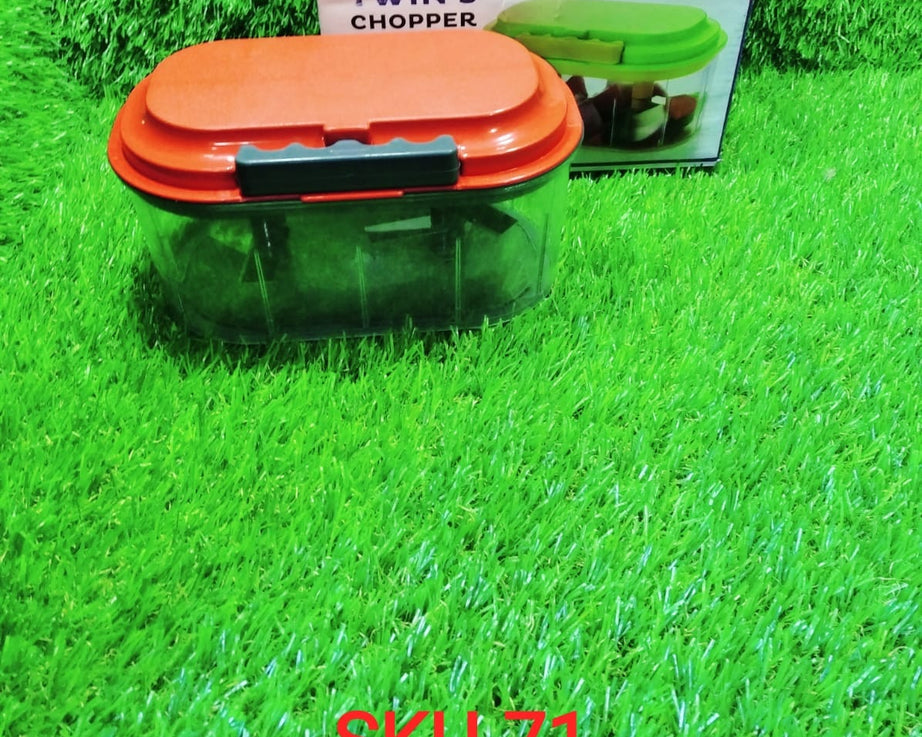 Easy-to-use plastic vegetable chopper, 1000ml.