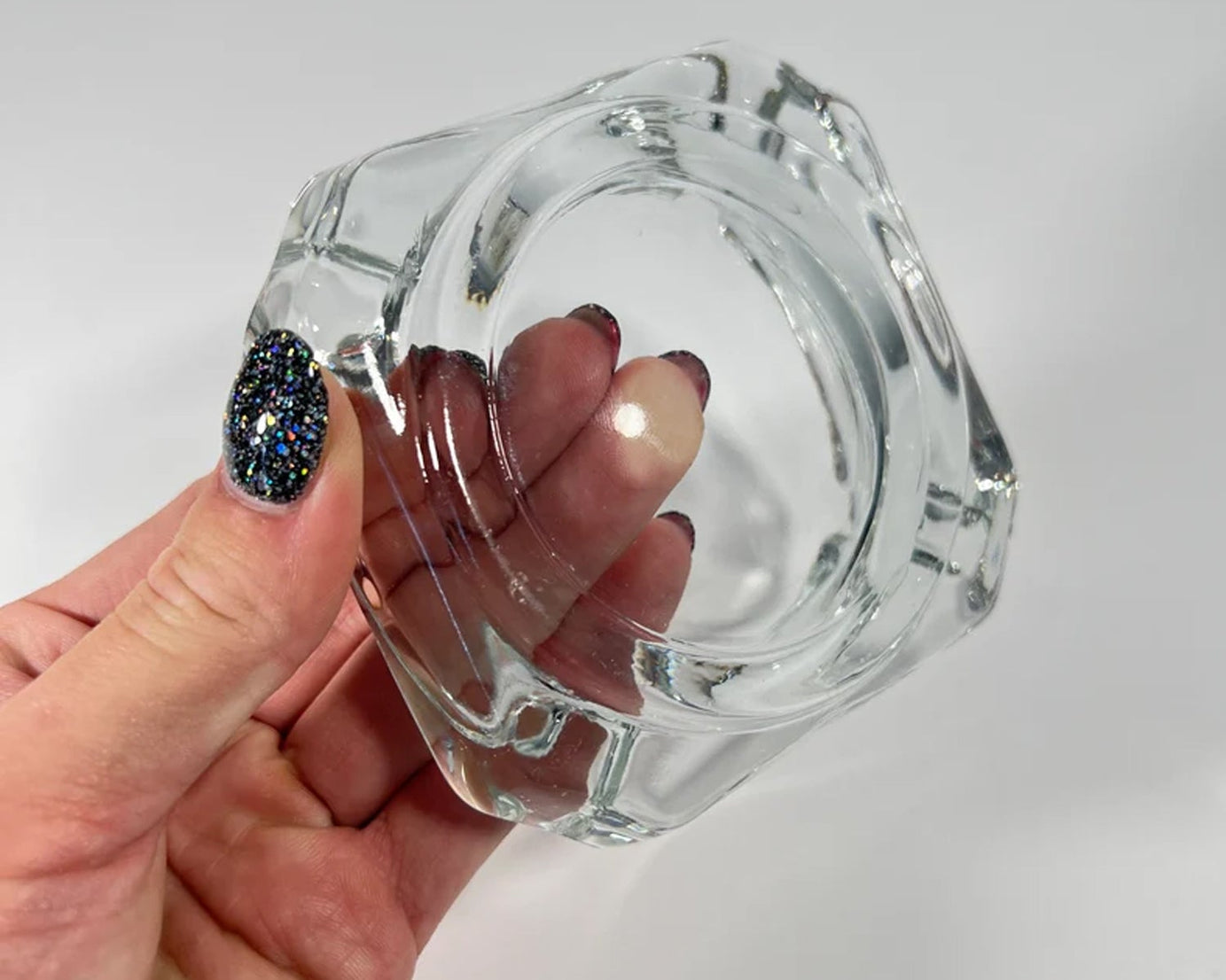 Glass Brunswick Crystal Quality Cigar Cigarette Ashtray Round Tabletop for Home Office Indoor Outdoor Home Decor