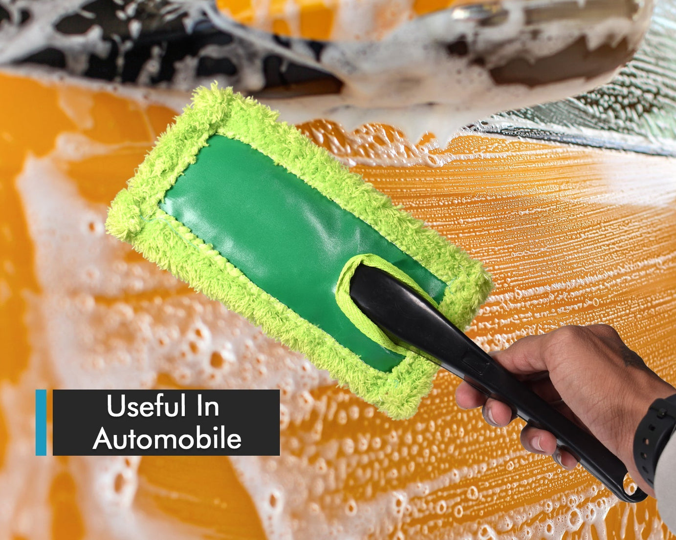 Large microfiber duster for thorough car cleaning