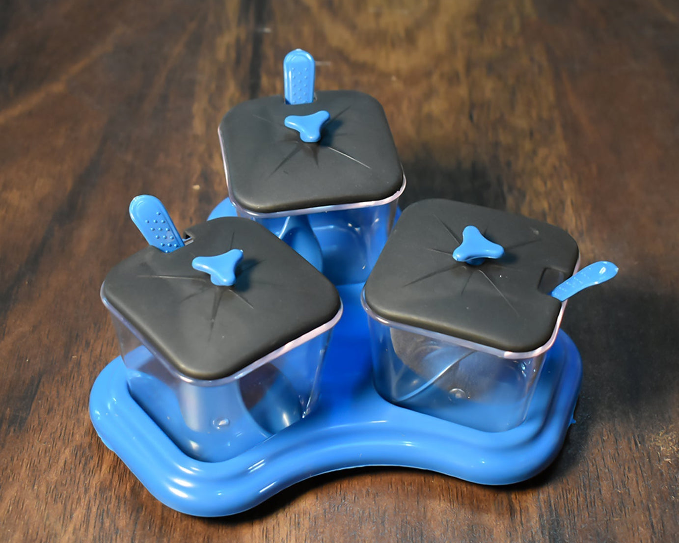 3-piece dining cutlery set.
