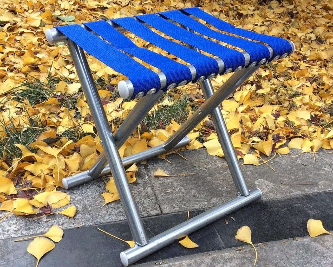 Folding Beach Tool Best Folding Stool Portable Travel Train Chair Outdoor Rest Seat Fishing Beach Picnic Hiking Backpacking Stool, Camping Fishing Hiking Picnic Garden (1 Pc )