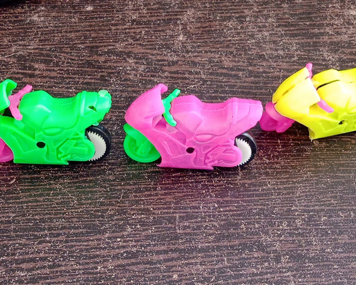 Pull Back Motorcycle Toys, Tiny Gift Latte Motorcycles Toy for Kids Boys Age 3-8 Year Old