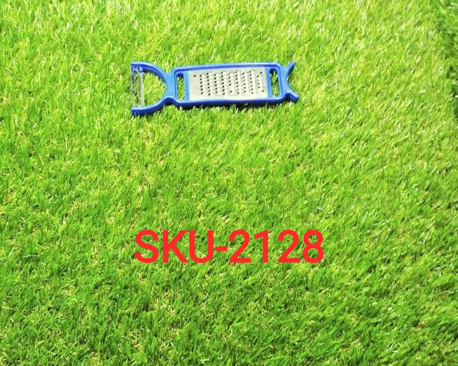 Compact 3-in-1 kitchen gadget for food prep