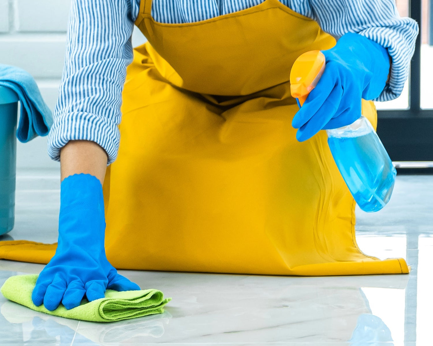 2 Pair Large Blue Gloves For Different Types Of Purposes Like Washing Utensils, Gardening And Cleaning Toilet Etc.