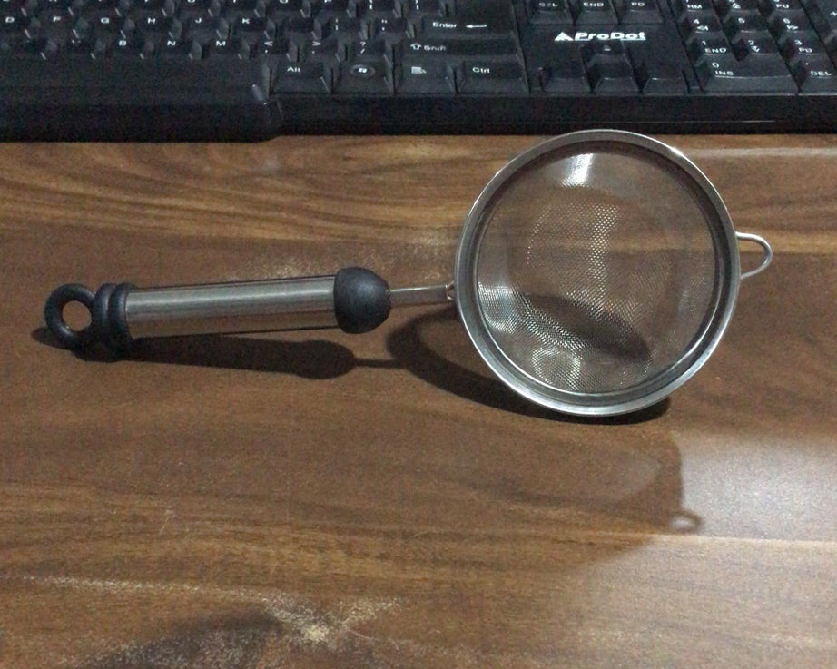 Stainless steel strainer with fine mesh for soups and juices