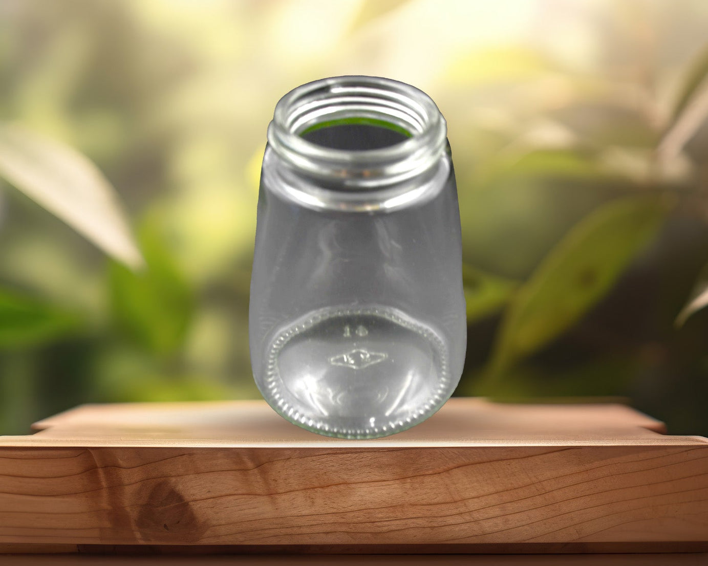 Glass Salt Bottle, Salt Dispenser, Glass Salt Shaker Pack of 1, Seasoning Shaker, Precise Quantitative 0.5g for Home Cooking Picnic Camping Ration Salt Shakers