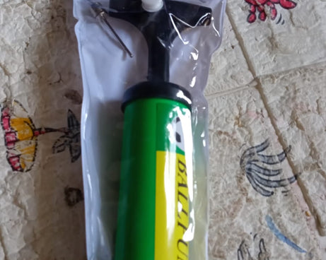 Inflator Air Ball Pump Soft Bouncing Ball Development Kids Toy, Sports Plastic Pump for Soccer, Basketball, Football, Volleyball Ball (17 Cm)