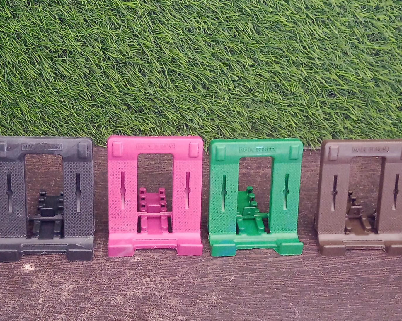 Foldable mobile satnd