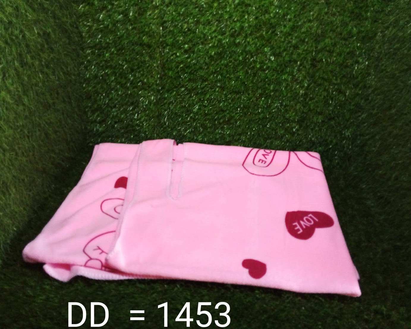 Fluffy cotton towel for fast drying and comfort