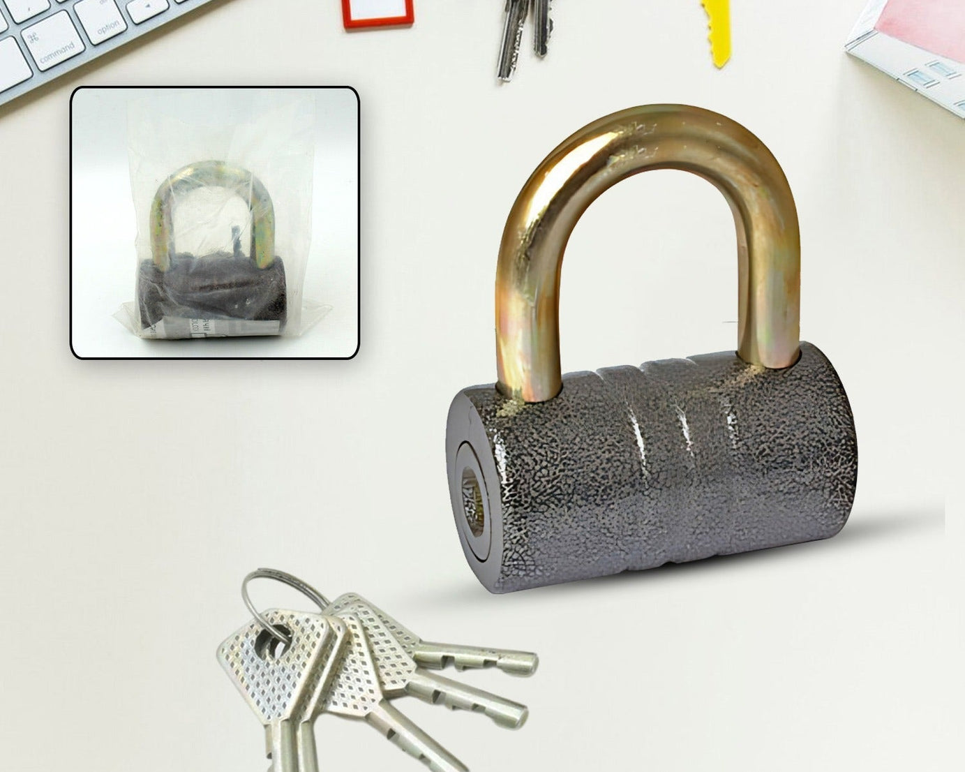 Iron Pad lock, Brass Core and Thickened Spray Black Iron Door Lock With 5 pc Keys for Home Dormitory, Waterproof Antirust Anti-theft Padlocks Outdoor Gate Shed Locks Warehouse Big Iron Door Drawer Lock (82 mm )