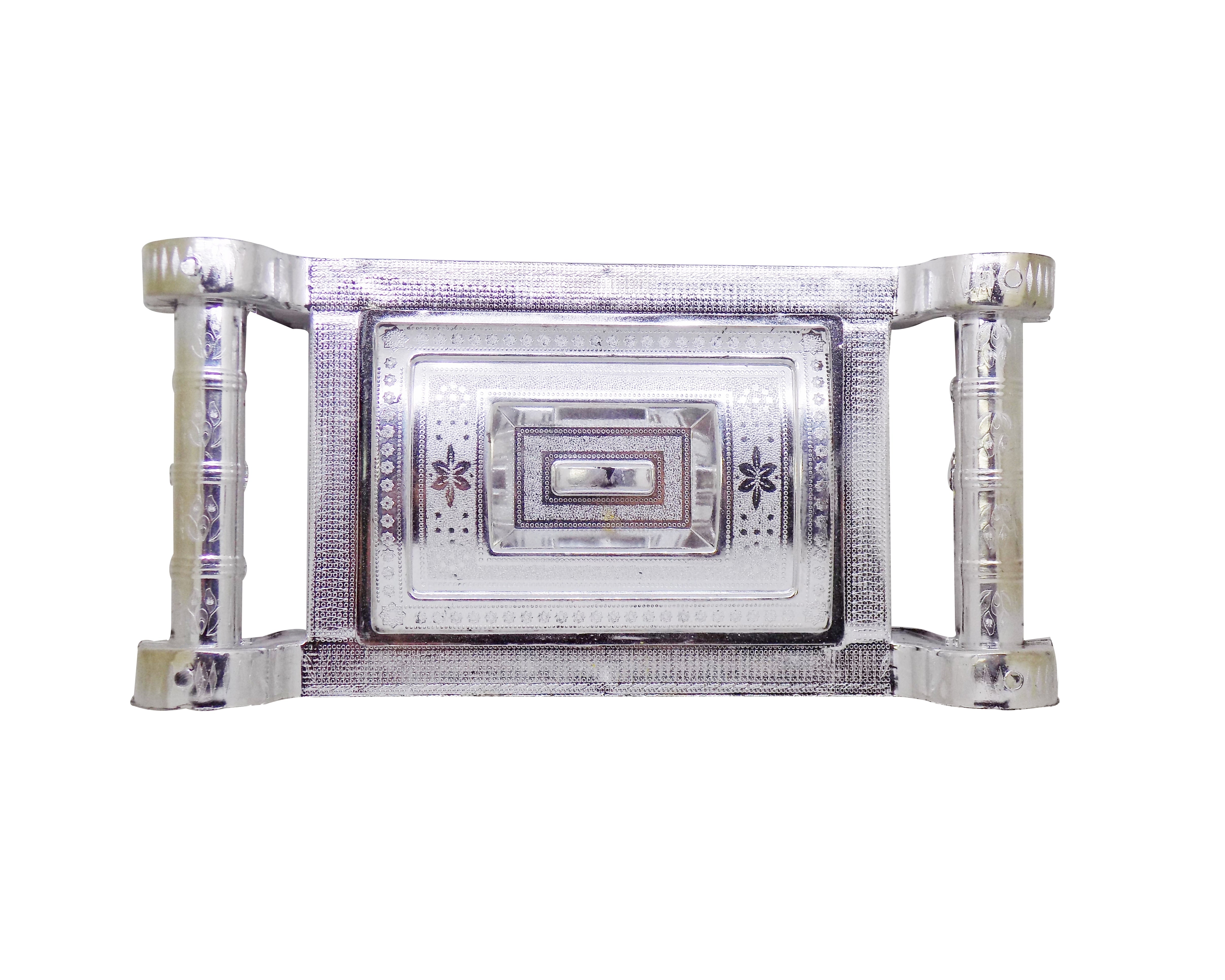 Silver gift box with four sections, featuring a royal design.