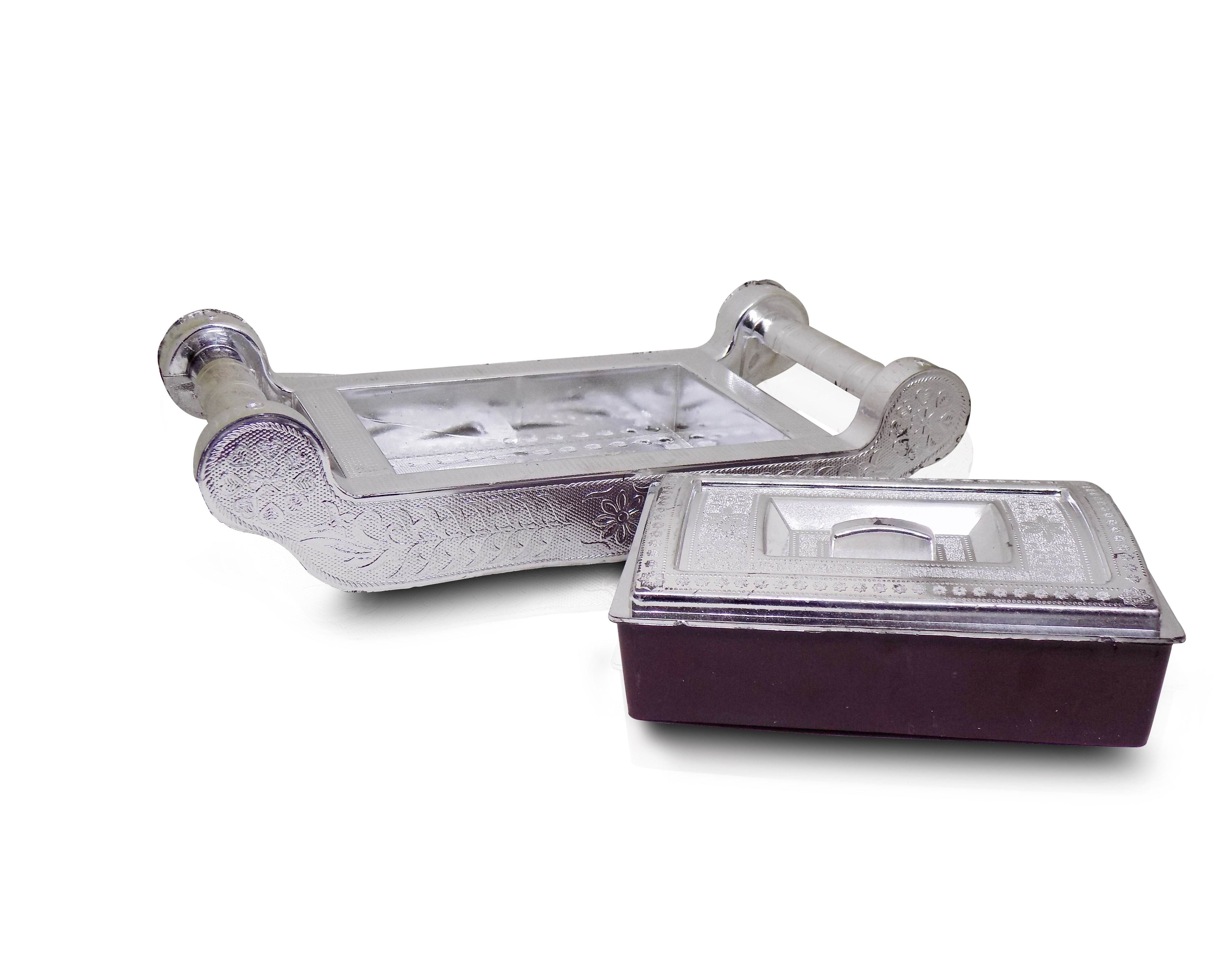 Royal design silver gift box with four compartments.