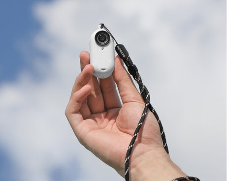 Sunnylife IST-BHT594 Camera Body Silicone Case with Lens Cap & Neck Strap, For Insta360 Go 3