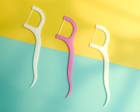 Portable dental floss picks for clean teeth.