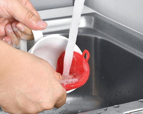 Mildew-resistant silicone scrubber sponge, non-stick and heat-resistant.