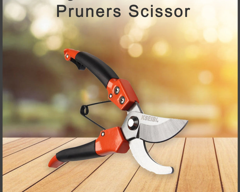 Comfortable garden scissors for trimming plants and bushes.