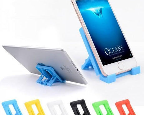 Mobile holder with 4 adjustable levels and folding capability