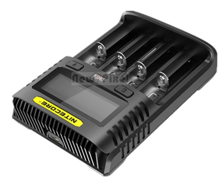 NITECORE Smart LCD Display Automatically Activates Repair USB 4-Slot Charger