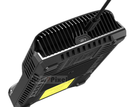 NITECORE Smart LCD Display Automatically Activates Repair USB 4-Slot Charger