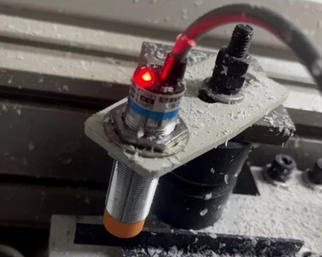 OMCH LJ18A3-8-Z/BX DC NPN 3-Wire Normally Open Sensors Inductive M18 Proximity Switch, LJ18A3-8-Z/BX