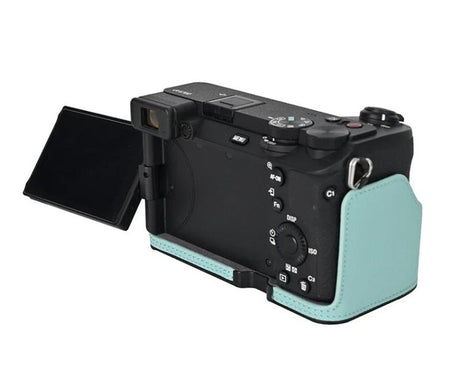 For Sony Alpha 6700 / ILCE-6700 Genuine Leather Half Case Aluminum Alloy Bottom Camera Protective Base