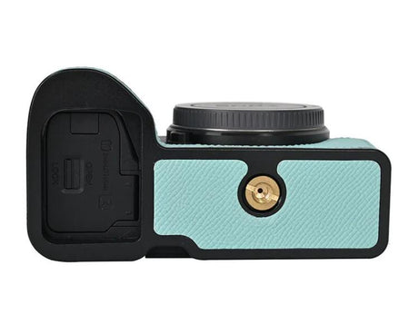 For Sony Alpha 6700 / ILCE-6700 Genuine Leather Half Case Aluminum Alloy Bottom Camera Protective Base