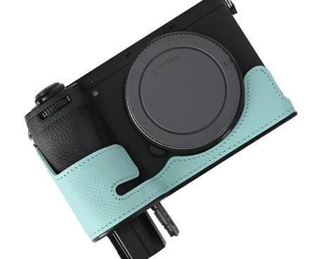 For Sony Alpha 6700 / ILCE-6700 Genuine Leather Half Case Aluminum Alloy Bottom Camera Protective Base