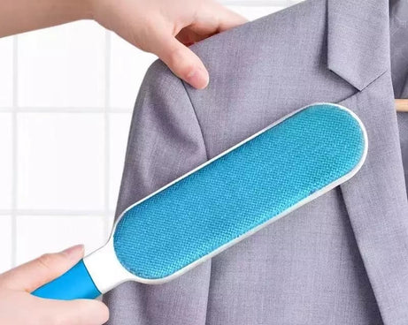 Self-cleaning double-sided pet fur remover