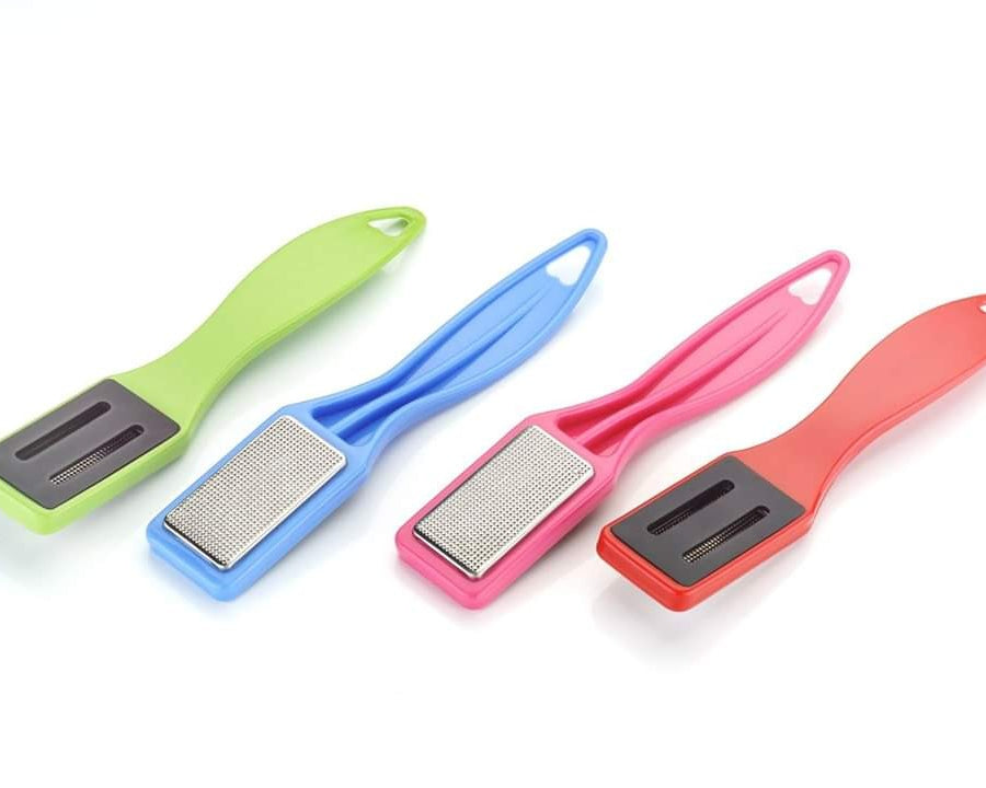 Foot scrubber for effective dead skin removal