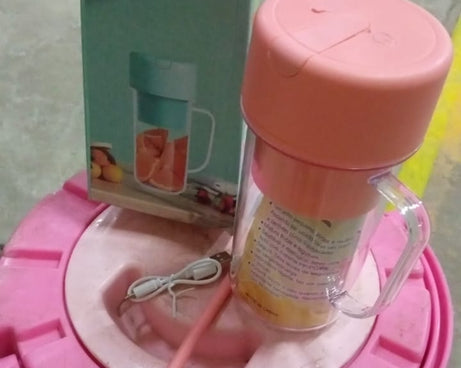 Portable Crusher Juicer With Handle & Straw, USB Rechargeable 6 Blades (420 ML)