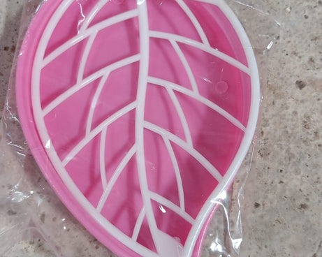 Leaf shape soap holder