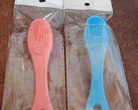 Silicone Makeup cleaning tool, finger wash Face Scrubber Facial Cleansing Brush (1 Pc / Mix Color)