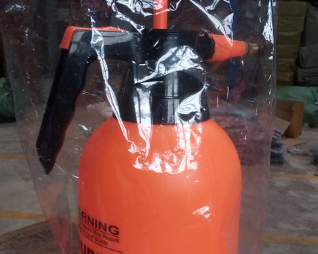 Spray bottlr for plants