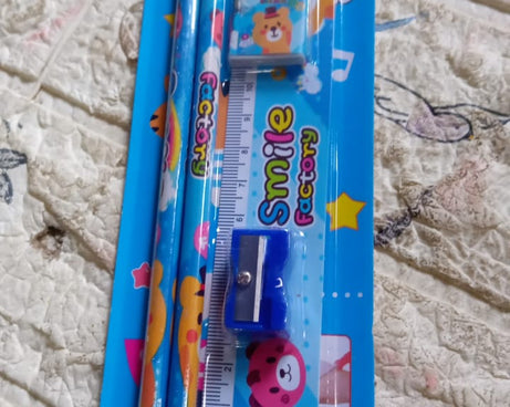 Fun & Functional! 5-in-1 Cartoon Pencil Set for School & Play (5 Pc)