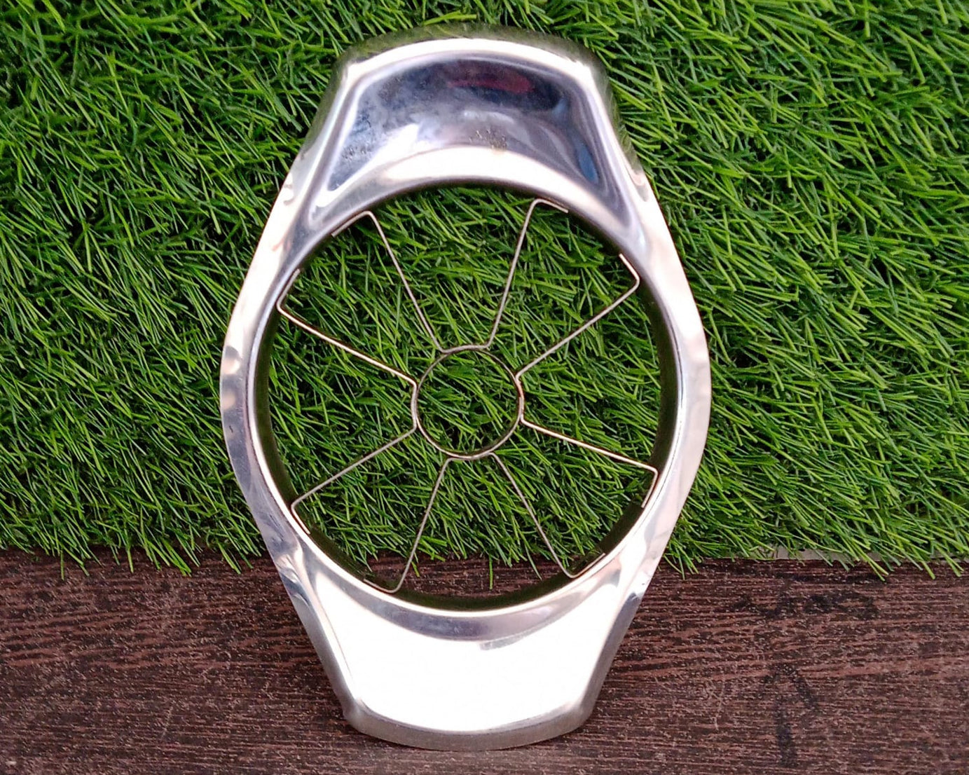 High-quality stainless steel apple slicer for easy use