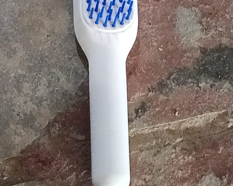 Self-Cleaning Hairbrush, Self-Cleaning Anti-Static Detangling Massage Comb, One-pull Clean Scalable Rotate Lifting Self Cleaning Hairbrush Hair Styling Tools