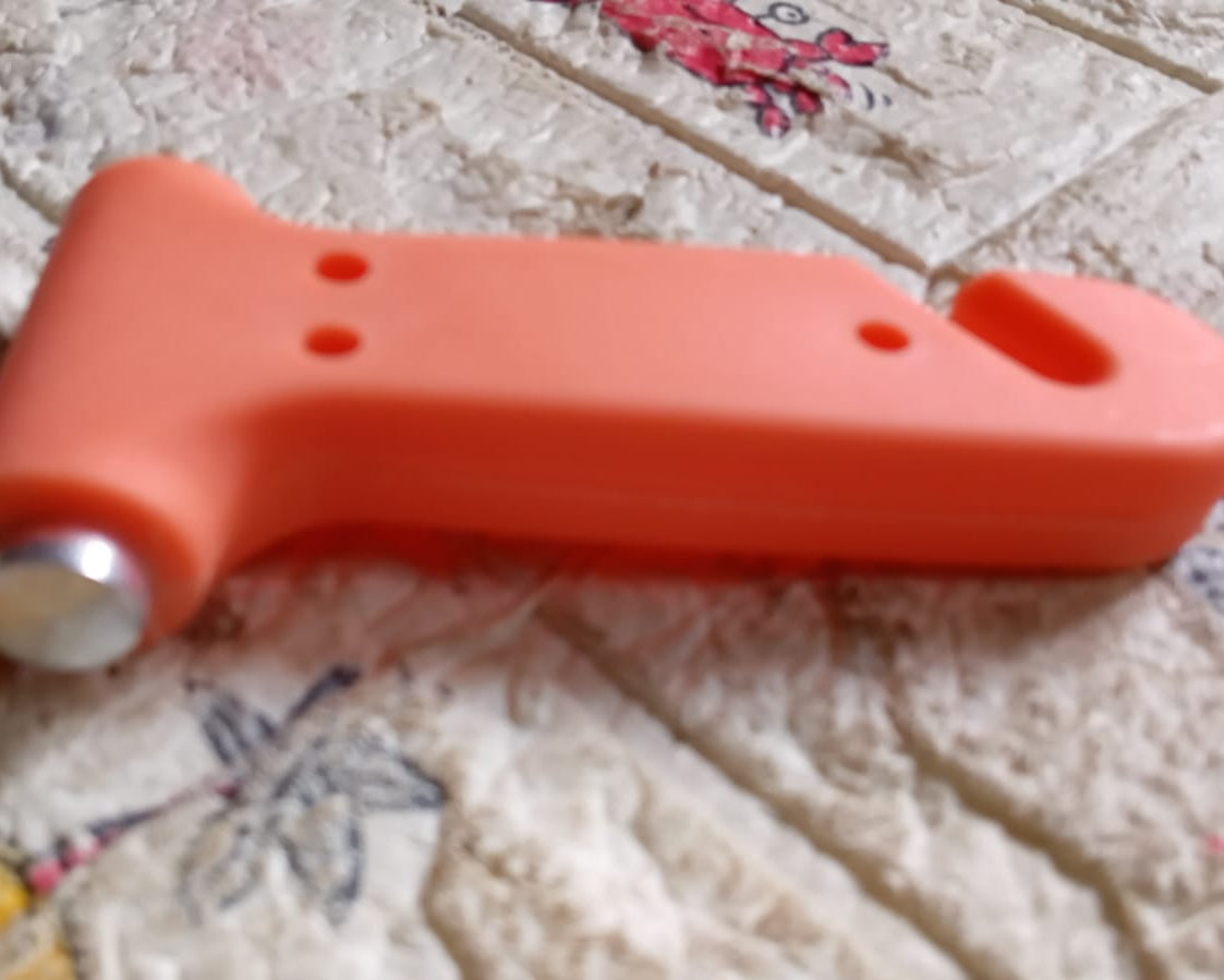 Car Safety Hammer,Emergency and Rescue Tool,Car Window Breaker and Seatbelt Cutter,Safety Hammer Emergency Rescue Tool,Car Window Breaking Seat Belt Cutter (1 Pc)