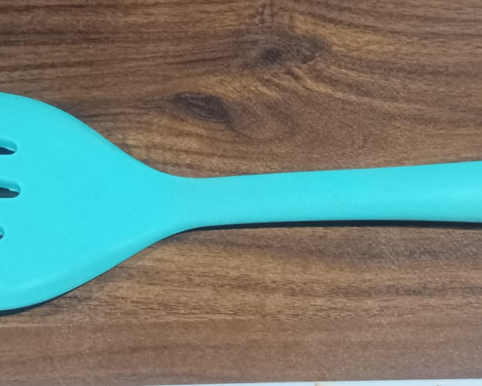 Multipurpose Silicone Spoon, Silicone Basting Spoon Non-Stick Kitchen Utensils Household Gadgets Heat-Resistant Non Stick Spoons Kitchen Cookware Items For Cooking and Baking (1 pc)