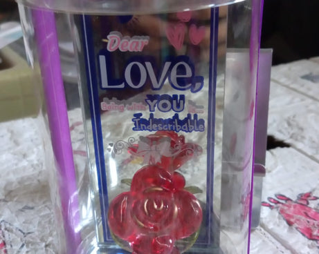 Lovely Rose Gift Showpiece, Love showpiece Valentine's Day Gift, Cute Anniversary, Wedding, Birthday, Boyfriend, Husband Romantic Unique Gift Set, Home Decoration Gift Set (1 Pc)