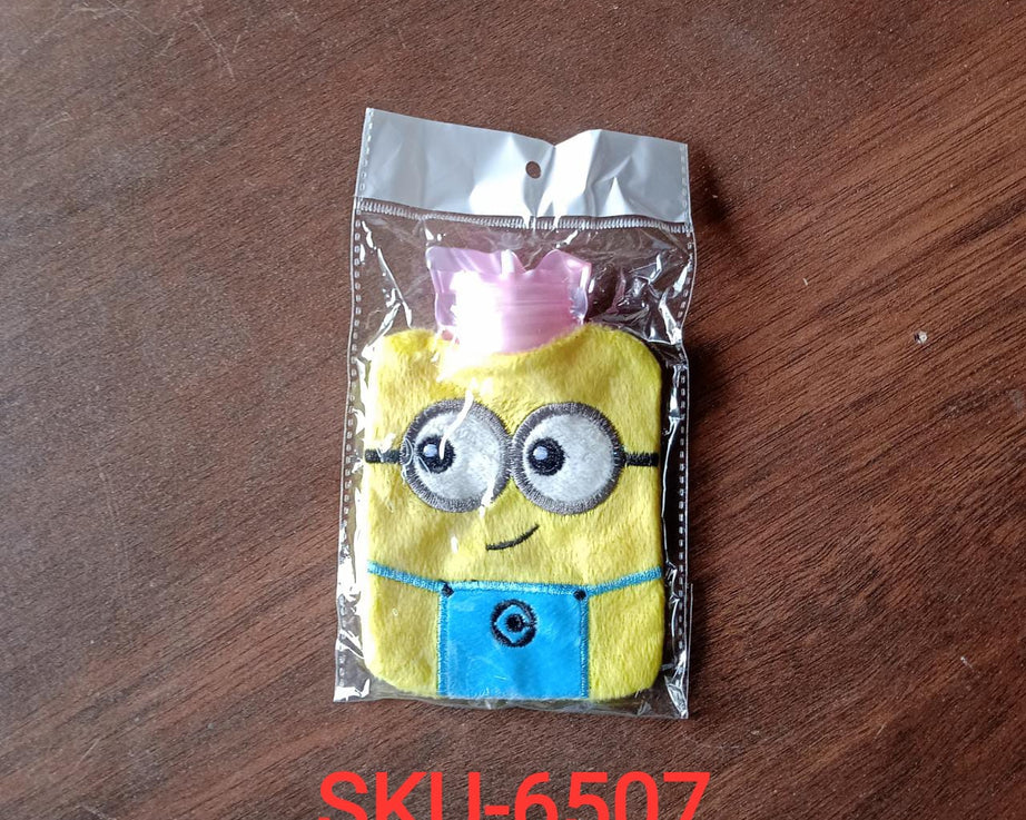 Minions small hot water bag for shoulder pain relief and warmth