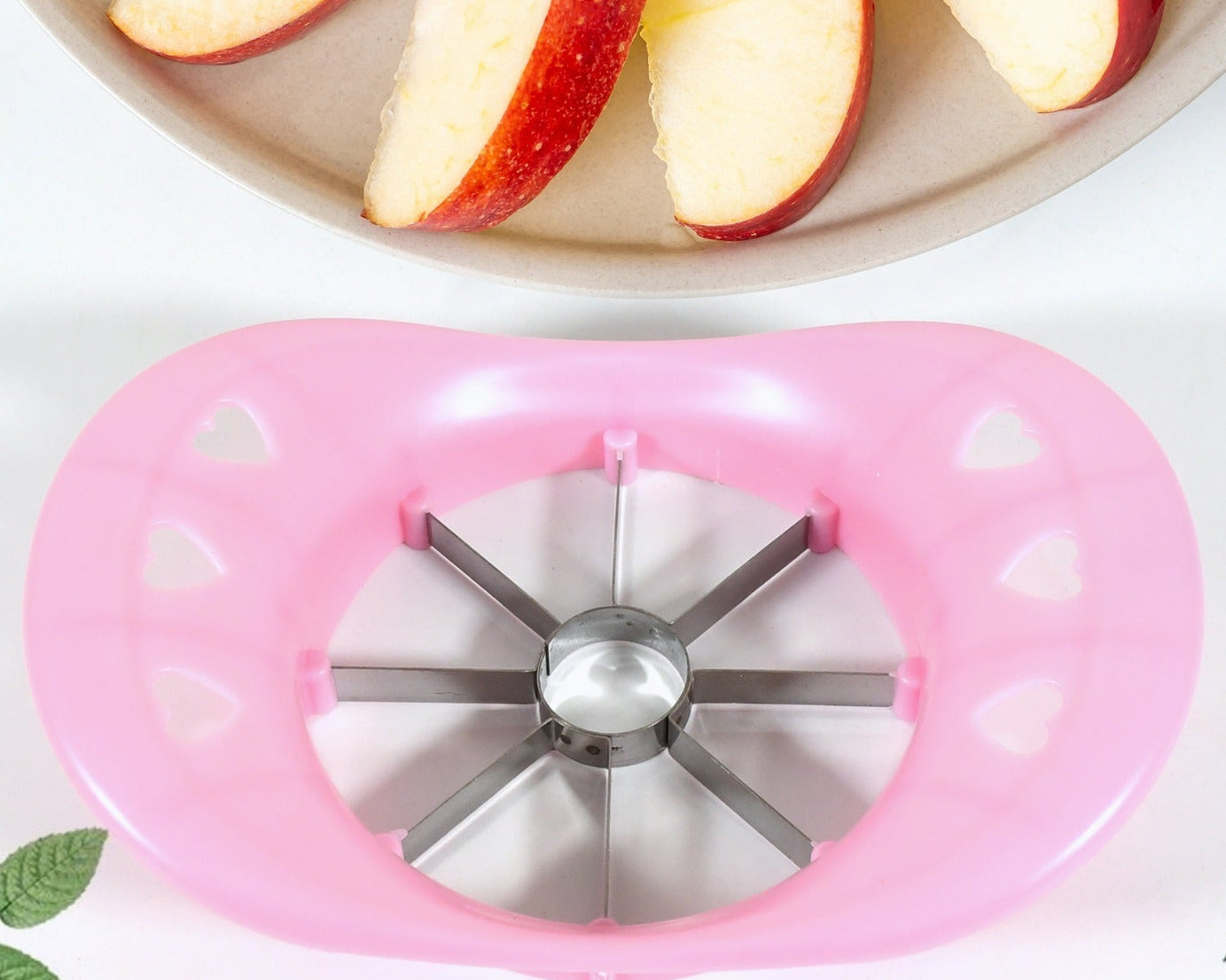 Multi Purpose Fruit Slicer Apple Cutter Regular With 8 Stainless Steel Blades Apple Slicer (1 Pc)