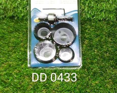 Hole saw set with various hole sizes