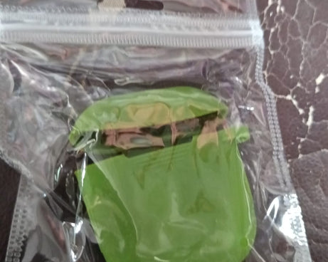 Silicone Shockproof Protection Wireless Headphones Carrying Box Cover with Metal Keychain