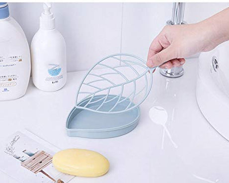 Leaf-shaped soap holder with drainage for easy cleaning